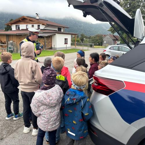 Polizei 4